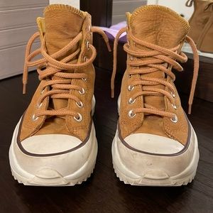 Converse run star hike